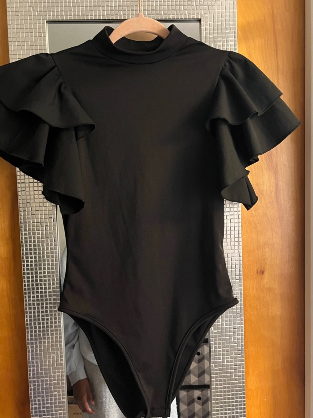 SHEIN Black Ruffle Sleeve One-Piece Bodysuit - Picture 3 of 5